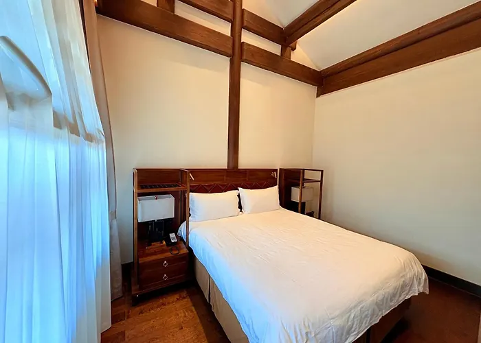 Jingshan Garden Courtyard Hotel Beijing Forbidden City Newly Renovated Tianmen Wangfujing Gardenhutong Bejjingcourtyard